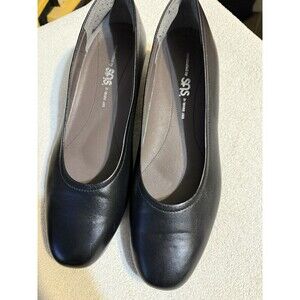 SAS Regina Pump Women Shoes Brand New Size 9.5
